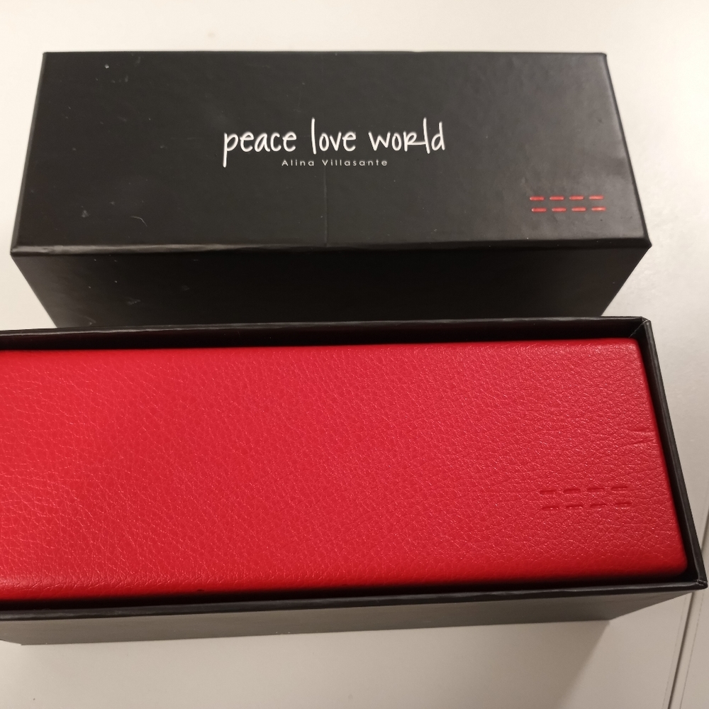 Peace Love World Mimi sunglasses